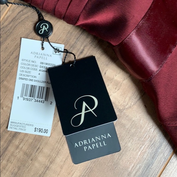 Gown - Picture 5 of 6